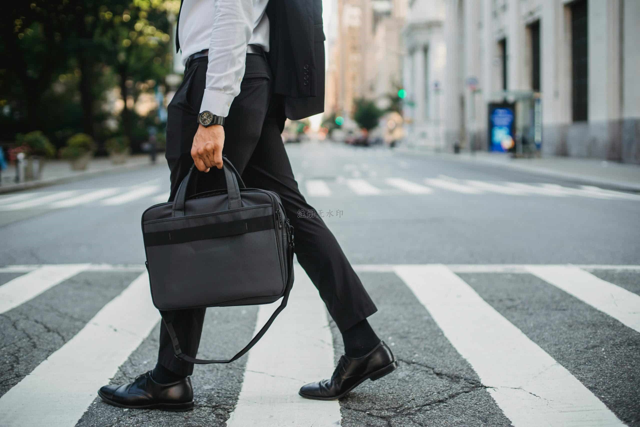 13 ways to walk more at work